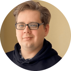 Михаил Лукашов